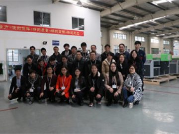 Trabajadores B2B en oficina central, 1 2018